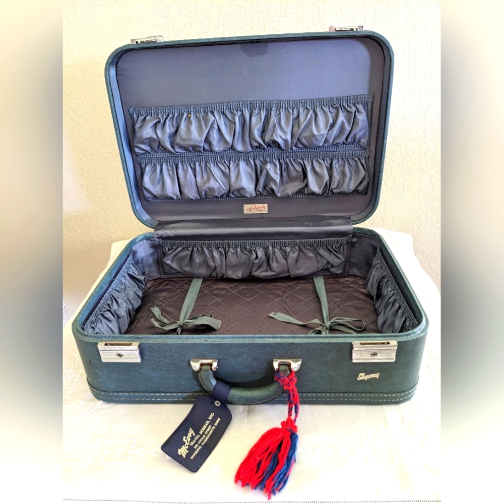 Vintage Skyway Luggage Circa 1950s